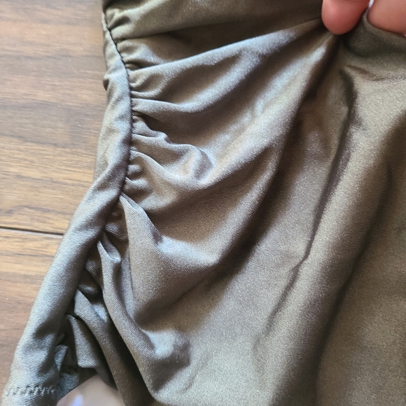 One piece halter swim suit - Picture 3 of 3